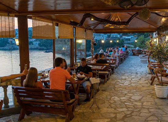 montenegro/ulcinj/restaurant/restaurant-antigona