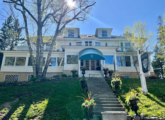 new-york/adirondack-mountains/restaurant/the-interlaken-inn-restaurant