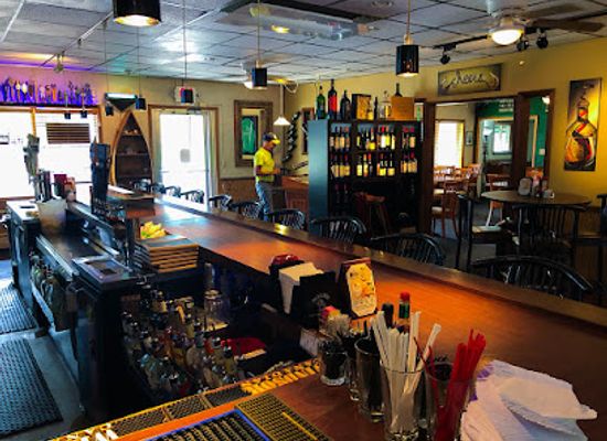 ohio/maumee-bay-state-park/restaurant/the-oregon-inn