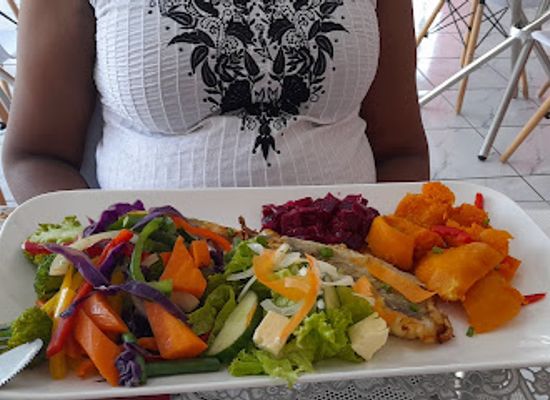 eswatini/middleveld/restaurant/sinos-bouquet-garni-restaurant
