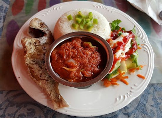 ghana/kumasi/restaurant/queen-s-gate-restaurant