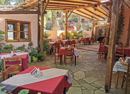 greece/pelion/restaurant/synantisi