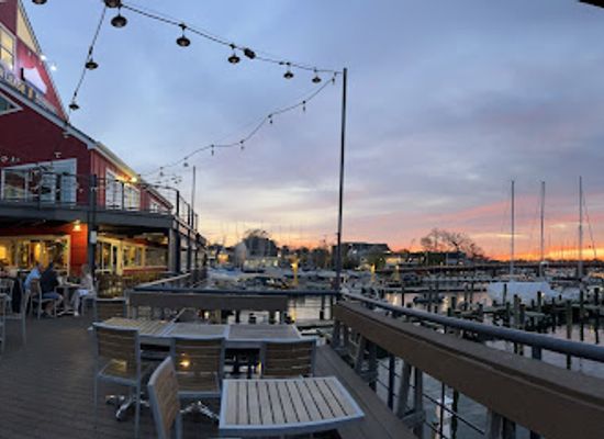 maryland/annapolis-waterfront/restaurant/carrol-s-creek-cafe