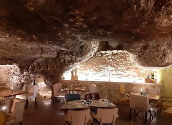 malta/victoria-lines/restaurant/grotto-tavern
