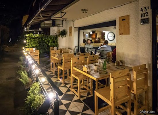 colombia/medellin/restaurant/oh-la-la-bistrot