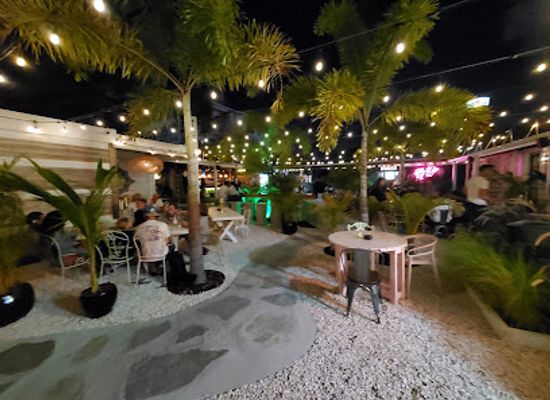 sint-maarten/great-bay/restaurant/district-721