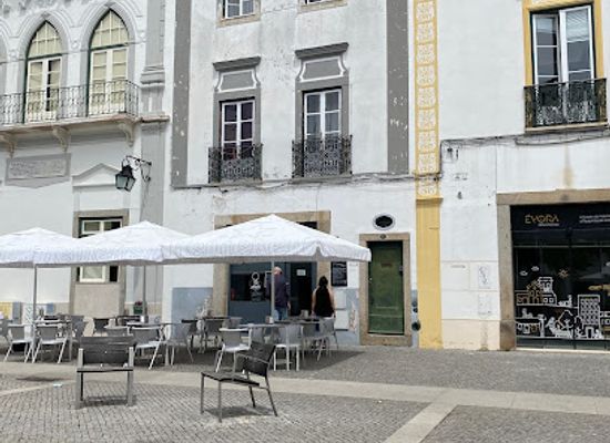 portugal/evora/restaurant/9-da-praca
