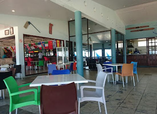 mozambique/zambezi-river-basin/restaurant/clube-nautico-restaurant
