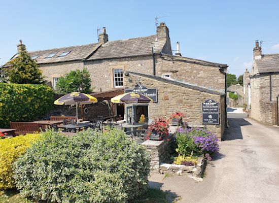 united-kingdom/yorkshire-dales-national-park/bar/the-fox-hounds-inn-2