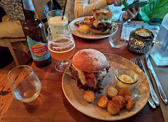 denmark/zealand/restaurant/restaurant-tight