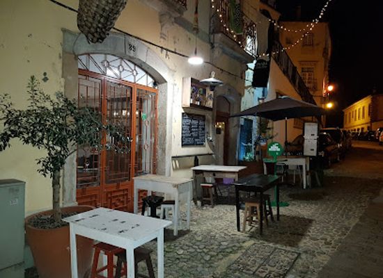 portugal/coimbra/restaurant/arcada-comes-e-bebes
