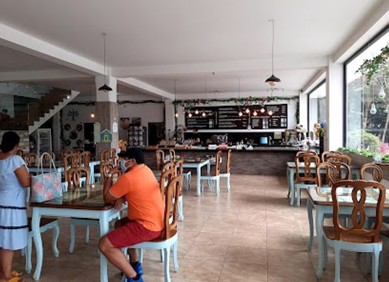 ecuador/cotopaxi-region/restaurant/un-poquito-mas