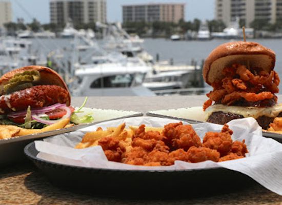 florida/destin/restaurant/brotula-s-seafood-house-steamer
