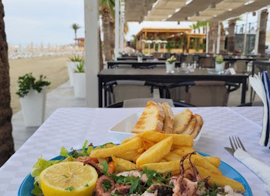 cyprus/larnaca-salt-lake/restaurant/gorgona-restaurant
