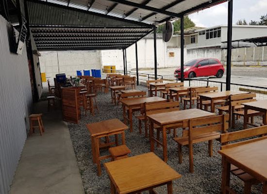 guatemala/guatemala-city/zona-13/restaurant/la-reunion-food-park-zona-13
