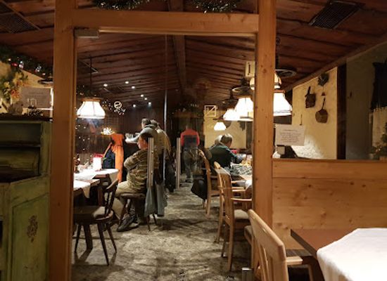 austria/innsbruck/pradl/restaurant/tiroler-weinstube