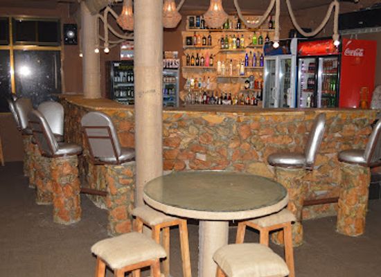 tanzania/iringa/restaurant/shooters-pub-n-cuisine
