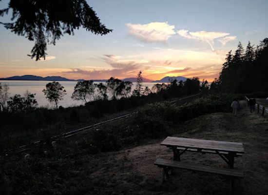 washington/deception-pass-state-park/restaurant/chuckanut-manor-seafood-grill