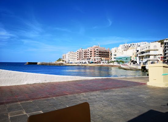 malta/marsalforn-bay/restaurant/yummy-yummy
