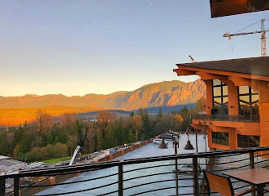 washington/mount-baker-snoqualmie-national-forest/restaurant/12-moons