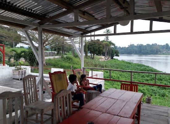 gabon/lambarene/restaurant/le-carpe-diem-motel-bar-restaurant