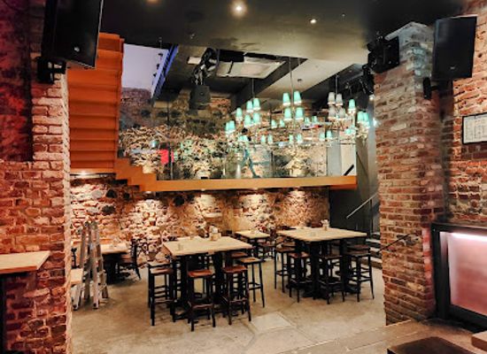 germany/cologne/altstadt-nord/restaurant/gilden-im-zims-heimat-kolscher-helden