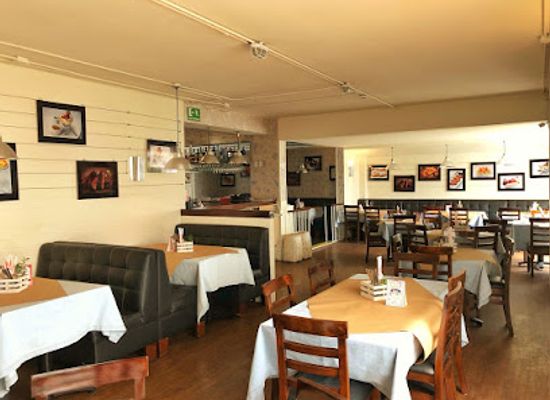 ecuador/quito/la-carolina/restaurant/lucia-pie-house-grill-la-carolina