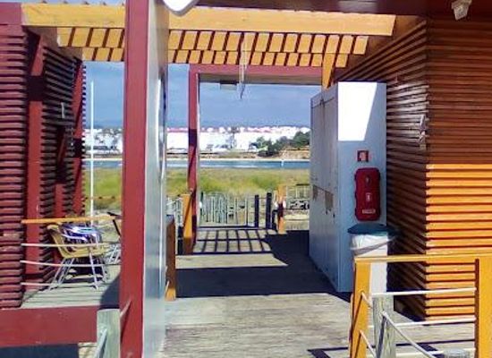 portugal/algarve/restaurant/cabanas-beach
