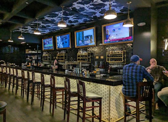 virginia/arlington/restaurant/brass-rabbit