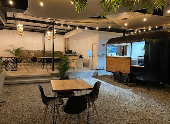 guatemala/verapaces/restaurant/the-vagon
