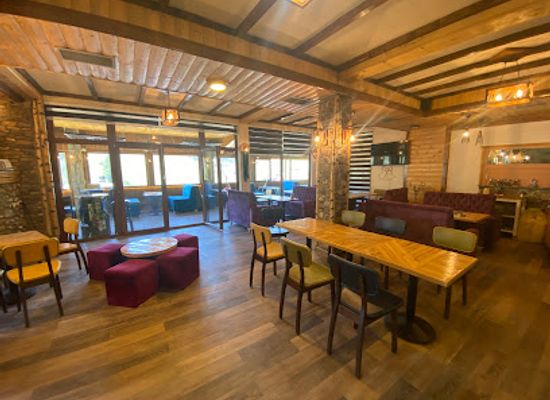 kosovo/karadak/restaurant/vila-kodra