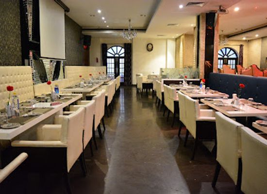 india/lucknow/restaurant/royal-sky