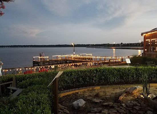 mississippi/the-river-region/restaurant/cock-of-the-walk