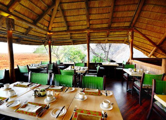 zambia/zambezi-basin/restaurant/makuwa-kuwa-restaurant