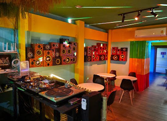 thailand/bangkok/khao-san/restaurant/irie