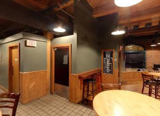 missouri/missouri-rhineland/restaurant/the-schlafly-tap-room