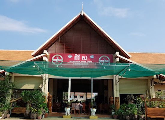 cambodia/kampong-speu/restaurant/white-elephant-restaurant