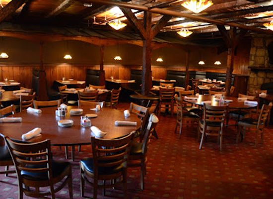 illinois/peoria/restaurant/lariat-steakhouse