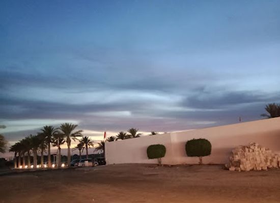 bahrain/bahrain-fort/restaurant/alyabour-food-track