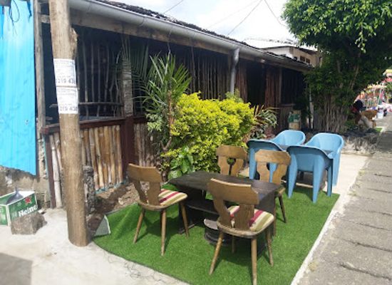 cameroon/limbe/restaurant/wood-fire-pizza