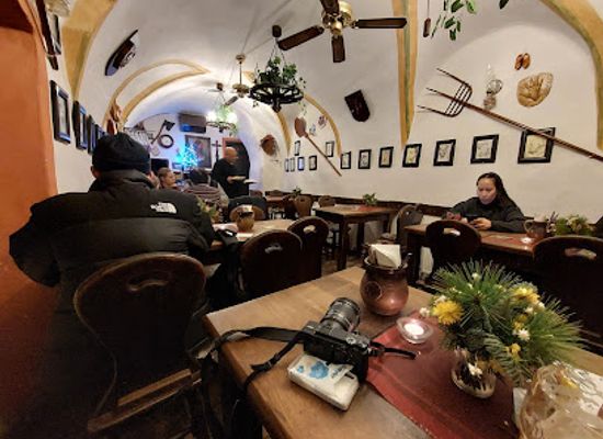 czechia/cesky-krumlov/restaurant/cikanska-jizba