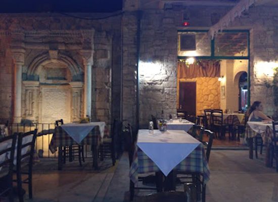 greece/heraklion/historical-museum-of-crete/restaurant/arismari-varsamo