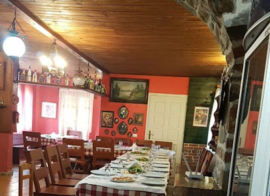 albania/lezhe/restaurant/shpia-vjeter