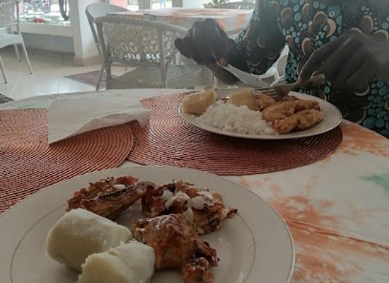 angola/cabinda-exclave/restaurant/cafe-da-baixa
