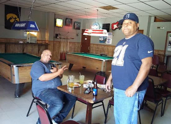 iowa/burlington/restaurant/doris-tavern