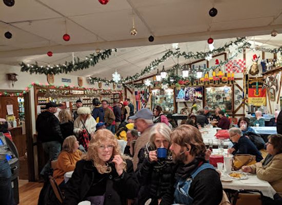 illinois/peoria/restaurant/lindenhof