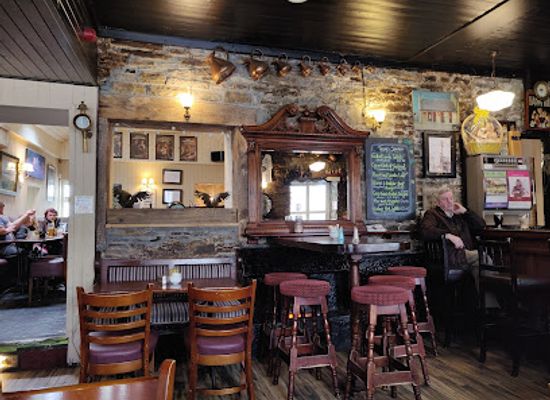 ireland/county-clare/restaurant/the-corner-stone-bar-and-restaurant