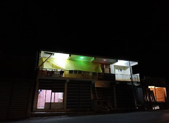 pakistan/chitral/restaurant/drosh-food-point-and-guest-house