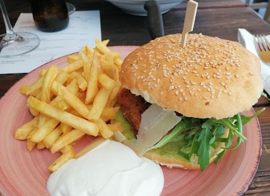 austria/klagenfurt/restaurant/zuagrast