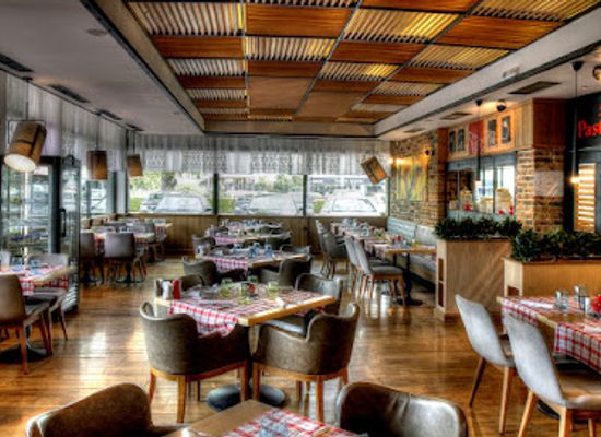 bulgaria/varna/tsentar/restaurant/la-pastaria